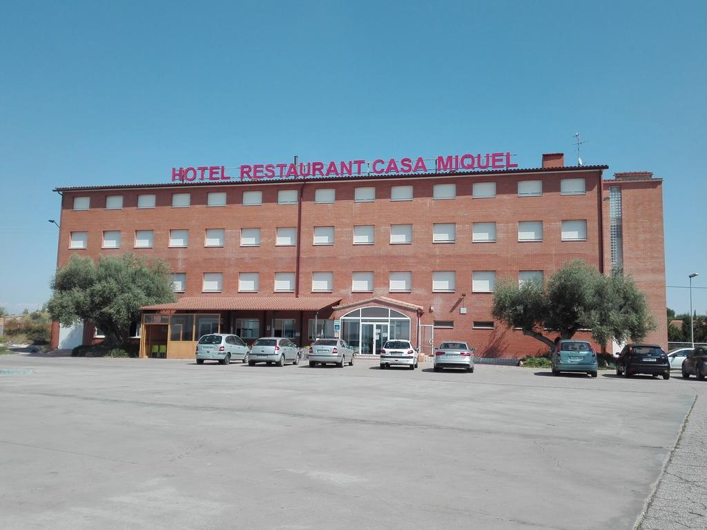 Hotel Restaurant Casa Miquel Alcarraz Exterior foto
